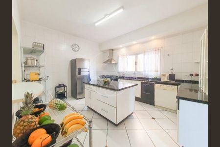 Casa de condomínio à venda com 250m², 4 quartos e 4 vagas