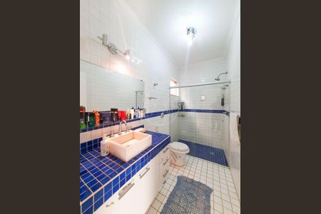 Casa de condomínio à venda com 250m², 4 quartos e 4 vagas