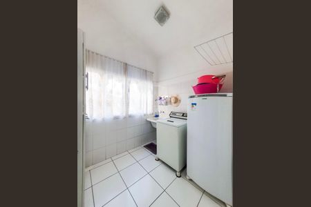 Casa de condomínio à venda com 250m², 4 quartos e 4 vagas