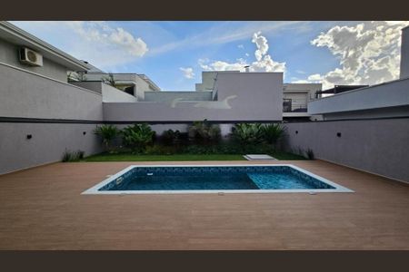 Casa de condomínio à venda com 226m², 3 quartos e 4 vagas
