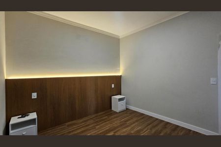 Casa de condomínio à venda com 226m², 3 quartos e 4 vagas