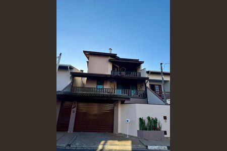Casa de condomínio à venda com 283m², 3 quartos e 4 vagas