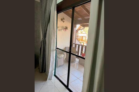 Casa de condomínio à venda com 283m², 3 quartos e 4 vagas