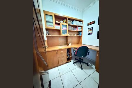 Casa de condomínio à venda com 283m², 3 quartos e 4 vagas