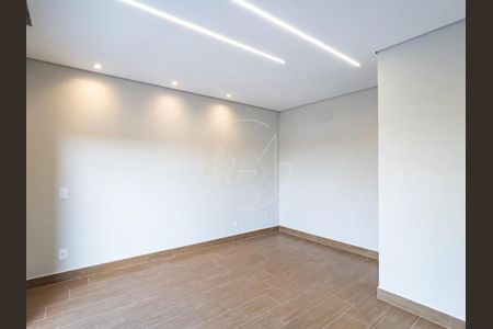 Casa de condomínio à venda com 319m², 3 quartos e 4 vagas