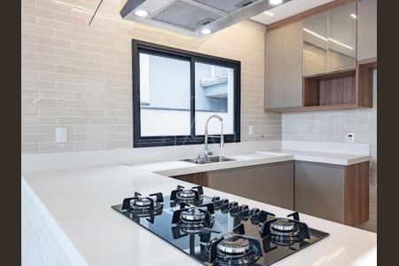 Casa de condomínio à venda com 319m², 3 quartos e 4 vagas