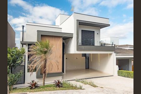 Casa de condomínio à venda com 319m², 3 quartos e 4 vagas