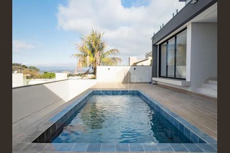 Casa de Condomínio à venda com 3 quartos, 319m² em Nações, Valinhos