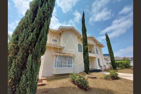 Casa de condomínio à venda com 550m², 5 quartos e 5 vagas