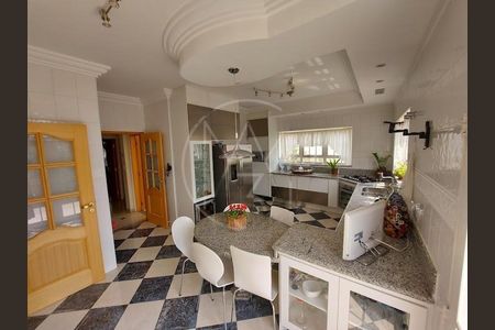 Casa de condomínio à venda com 550m², 5 quartos e 5 vagas
