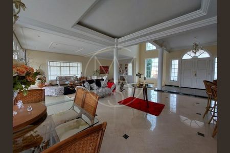 Casa de condomínio à venda com 550m², 5 quartos e 5 vagas