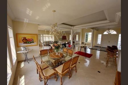 Casa de condomínio à venda com 550m², 5 quartos e 5 vagas