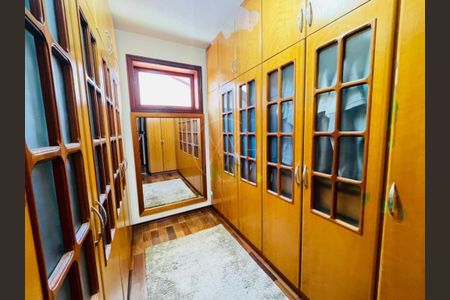 Casa de Condomínio à venda com 3 quartos, 250m² em Santa Cruz, Valinhos