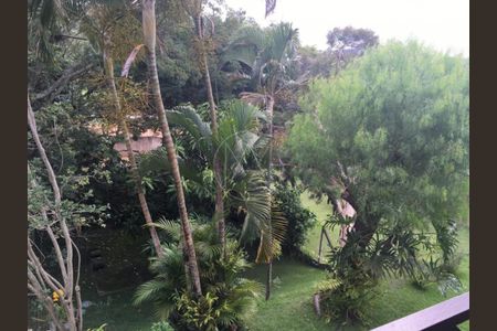 Casa de condomínio à venda com 295m², 4 quartos e 7 vagas