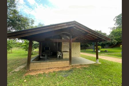 Casa de condomínio à venda com 295m², 4 quartos e 7 vagas
