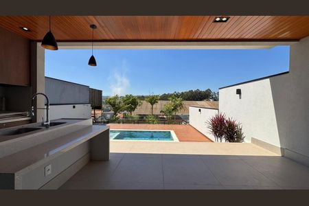 Casa de condomínio à venda com 215m², 3 quartos e 4 vagas