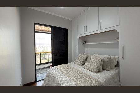 Apartamento à venda com 132m², 3 quartos e 4 vagas Apartamento à venda com 132m², 3 quartos e 4 vagasSuite