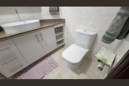 Apartamento à venda com 132m², 3 quartos e 4 vagas Apartamento à venda com 132m², 3 quartos e 4 vagasBanheiro da Suíte