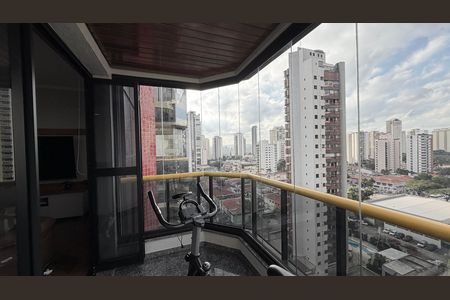 Apartamento à venda com 132m², 3 quartos e 4 vagas Apartamento à venda com 132m², 3 quartos e 4 vagasSacada