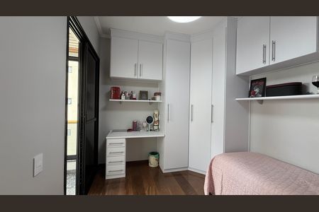 Apartamento à venda com 132m², 3 quartos e 4 vagas Apartamento à venda com 132m², 3 quartos e 4 vagasQuarto 2