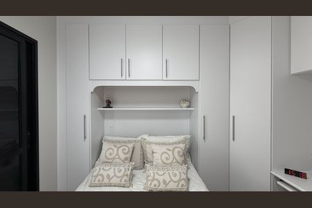 Apartamento à venda com 132m², 3 quartos e 4 vagas Apartamento à venda com 132m², 3 quartos e 4 vagasSuite