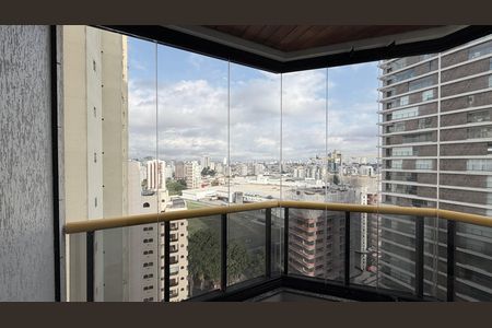 Apartamento à venda com 132m², 3 quartos e 4 vagas Apartamento à venda com 132m², 3 quartos e 4 vagasSacada da Suite