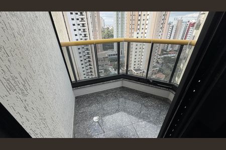 Apartamento à venda com 132m², 3 quartos e 4 vagas Apartamento à venda com 132m², 3 quartos e 4 vagasSacada Quarto 2