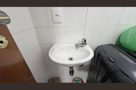 Apartamento à venda com 132m², 3 quartos e 4 vagas Apartamento à venda com 132m², 3 quartos e 4 vagasBanheiro de serviço
