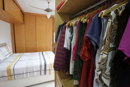Apartamento à venda com 215m², 3 quartos e 2 vagasCloset da Suíte