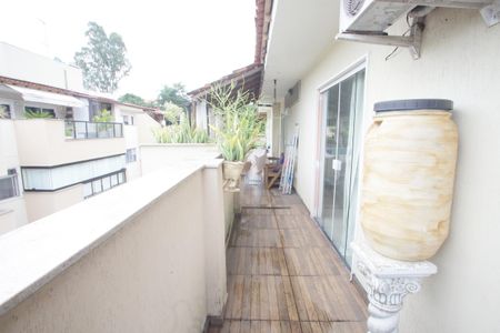 Apartamento à venda com 215m², 3 quartos e 2 vagasCobertura