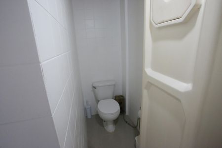 Apartamento à venda com 215m², 3 quartos e 2 vagasLavabo da Sala de TV