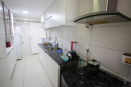 Apartamento à venda com 215m², 3 quartos e 2 vagasCozinha