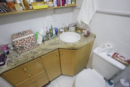 Apartamento à venda com 215m², 3 quartos e 2 vagasBanheiro da Suíte