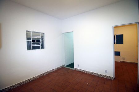 Sala de apartamento para alugar com 1 quarto, 35m² em Penha, Rio de Janeiro