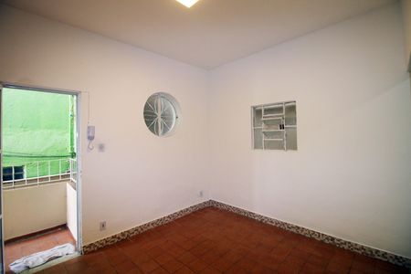 Sala de apartamento para alugar com 1 quarto, 35m² em Penha, Rio de Janeiro