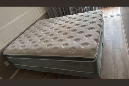 Quarto de apartamento à venda com 1 quarto, 70m² em Residencial Zero (Tambore), Barueri