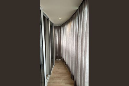 Apartamento à venda com 70m², 1 quarto e 1 vaga Apartamento à venda com 70m², 1 quarto e 1 vagaCorredor
