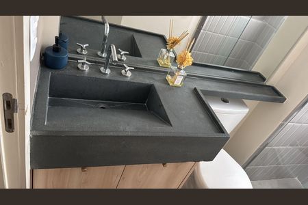 Apartamento à venda com 70m², 1 quarto e 1 vaga Apartamento à venda com 70m², 1 quarto e 1 vagaBanheiro