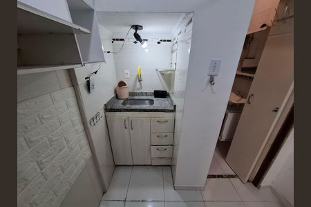 Cozinha  de apartamento à venda com 1 quarto, 23m² em Centro, Rio de Janeiro