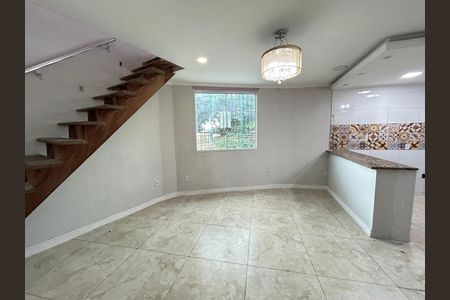 Sala de casa para alugar com 3 quartos, 75m² em Anchieta, Nilópolis