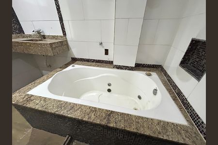 Casa para alugar com 75m², 3 quartos e sem vagaBanheiro da Suíte
