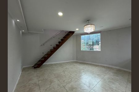 Casa para alugar com 75m², 3 quartos e sem vagaSala