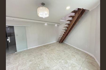 Sala de casa para alugar com 3 quartos, 75m² em Anchieta, Nilópolis