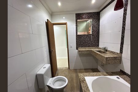 Casa para alugar com 75m², 3 quartos e sem vagaBanheiro da Suíte