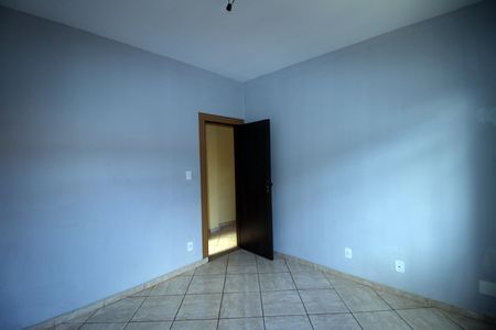 Quarto 2 de casa para alugar com 2 quartos, 70m² em Irajá, Rio de Janeiro