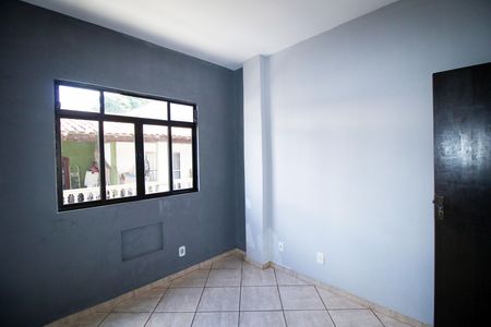 Quarto 1 de casa para alugar com 2 quartos, 70m² em Irajá, Rio de Janeiro