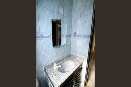 Casa para alugar com 70m², 2 quartos e sem vagaBanheiro