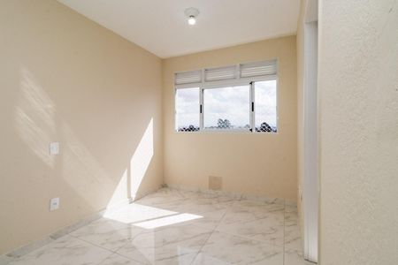 Apartamento para alugar com 35m², 2 quartos e sem vaga Apartamento para alugar com 35m², 2 quartos e sem vagaSala