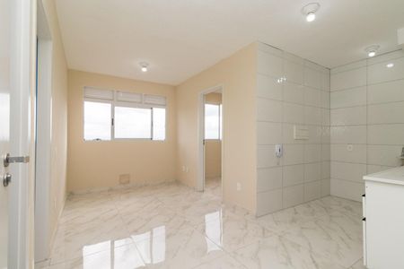 Sala de apartamento para alugar com 2 quartos, 35m² em Fazenda da Juta, São Paulo