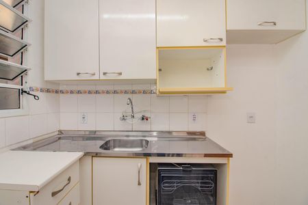 Casa à venda com 85m², 3 quartos e 2 vagas Casa à venda com 85m², 3 quartos e 2 vagasCozinha